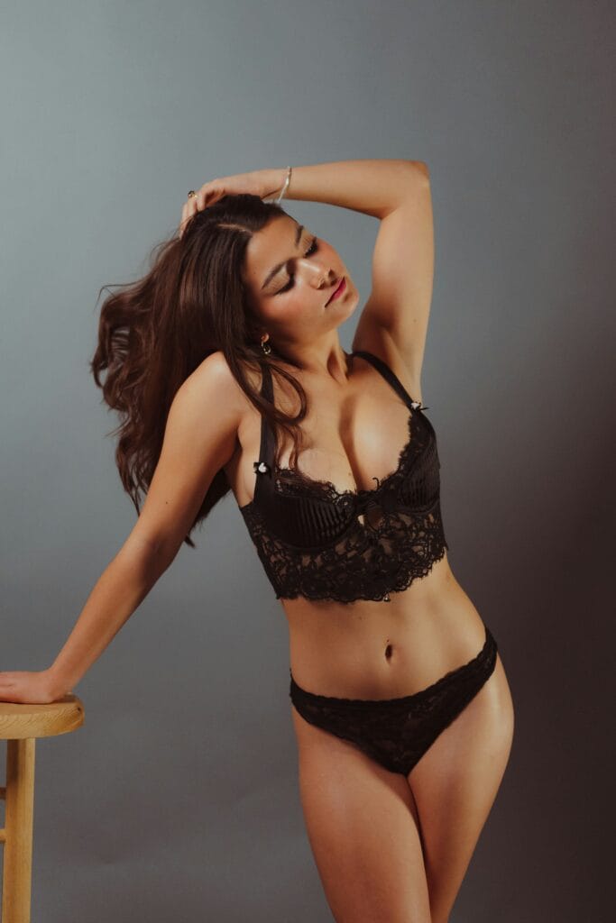 Aerocity Escort Elegant evening companion in Aerocity Delhi with discreet service
